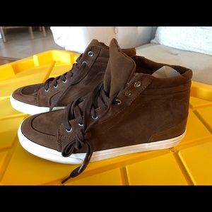 Brand new Old Navy men’s fur-lined sneakers